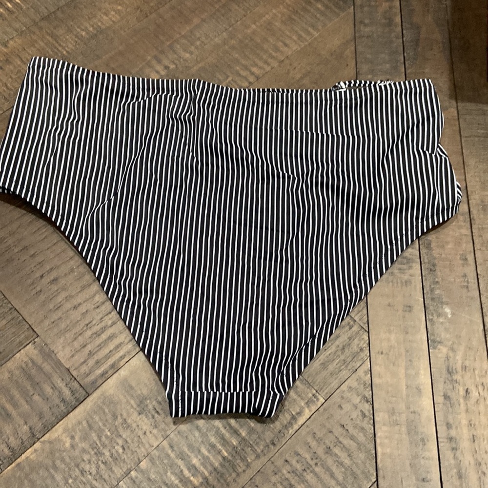 Bikini bottoms - Picture 4 of 4